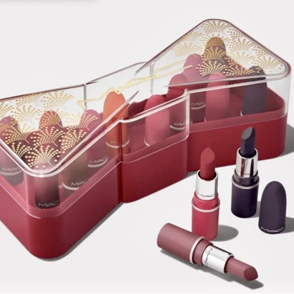 ❄️⚡️MAC Cosmetics Celebrate In Colour Powder Kiss Lip Vault x12 - Picture 6 of 10